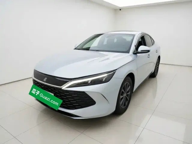 Фотография автомобиля — BYD Qin L