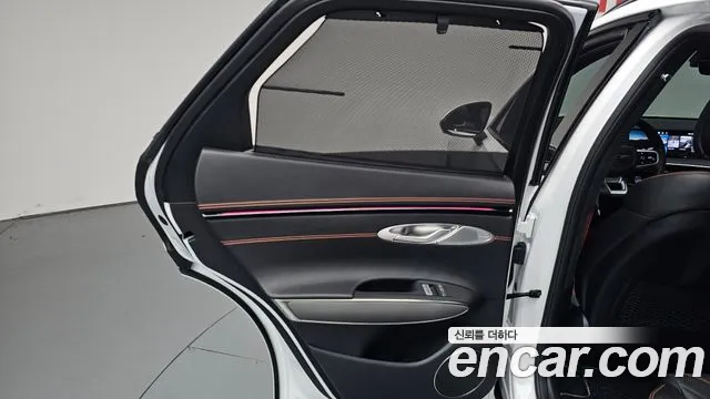 Genesis GV70 — Фото автомобиля 25