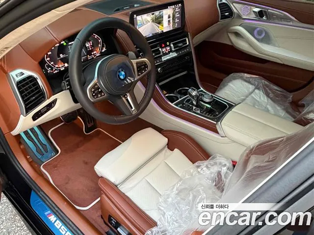 BMW 8 Series G15 — Фото автомобиля 8