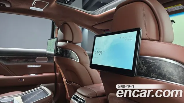 Genesis G90 Бензин 3.5 турбо AWD — Фото автомобиля 24