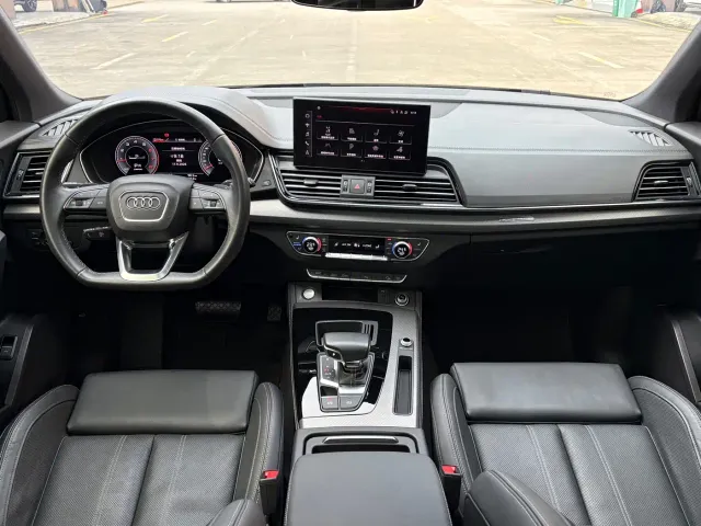Audi Q5L — Фото автомобиля 9