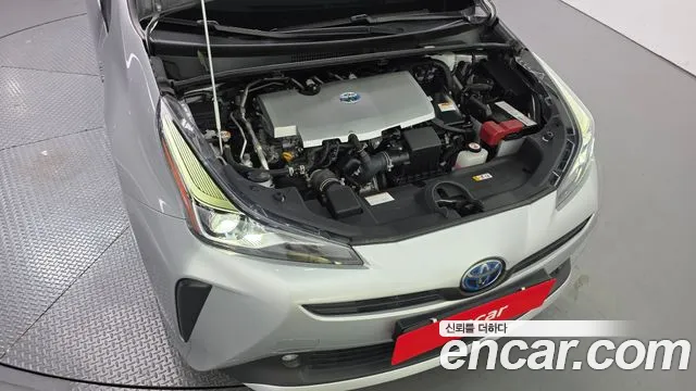 Toyota Prius — Фото автомобиля 5