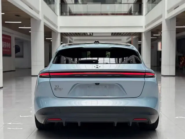 NIO NIO ET5T 2023 100kWh Touring — Фото автомобиля 6