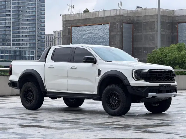 Ford Ranger — Фото автомобиля 3