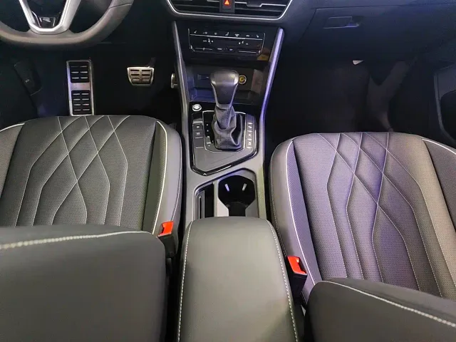 Volkswagen Tiguan L — Фото автомобиля 6