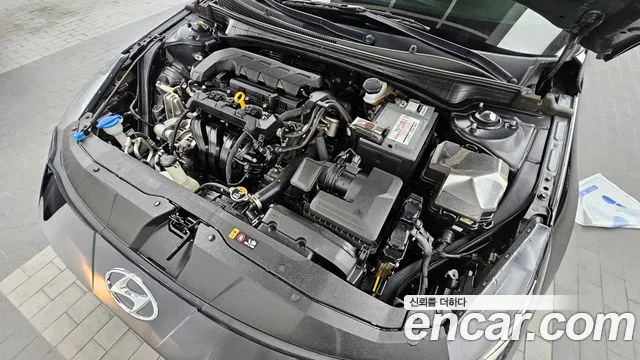 Hyundai Avante CN7 — Фото автомобиля 9