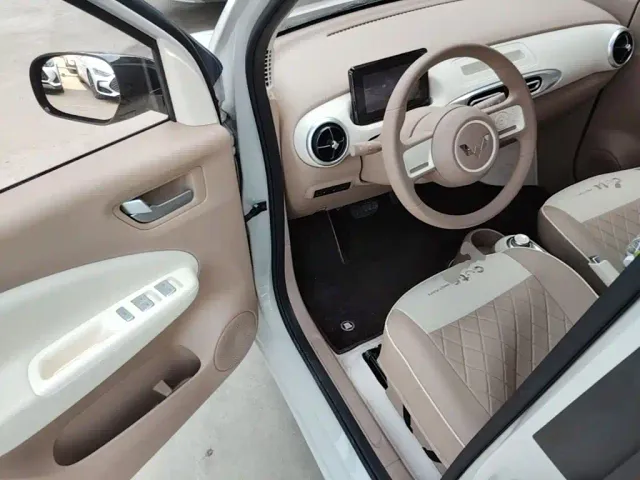 Wuling Hongguang Mini EV — Фото автомобиля 14