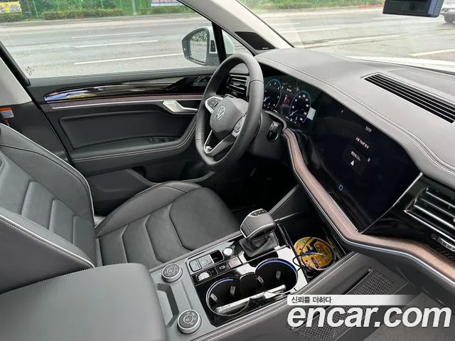 Volkswagen Touareg Touareg 3 поколение 3.0 TDI Prestige — Фото автомобиля 2