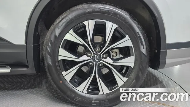 Renault-KoreaSamsung QM6 Новый QM6 2.0 GDe LE Signature 2WD — Фото автомобиля 20