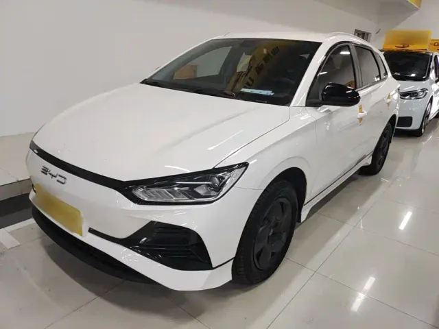 Фотография автомобиля — BYD e2