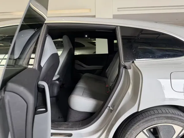 Nio ET5 Touring — Фото автомобиля 6