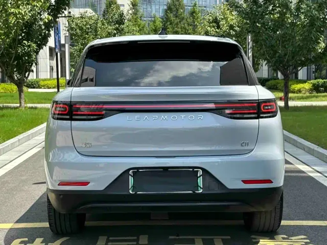 Leapmotor Leapmotor C11 2023 Extended Range 200 Comfort Edition — Фото автомобиля 21
