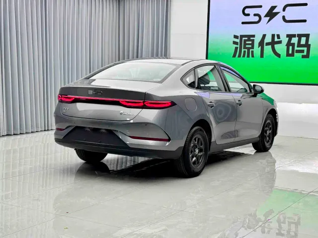 BYD Qin PLUS — Фото автомобиля 18