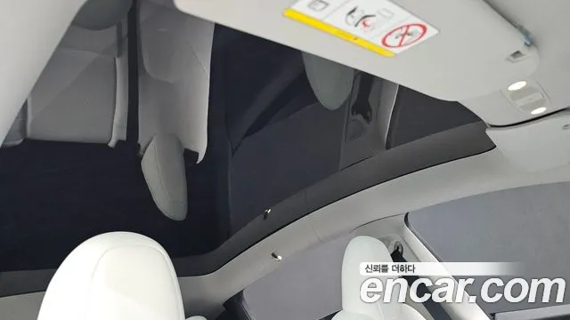 Tesla Model Y — Фото автомобиля 18