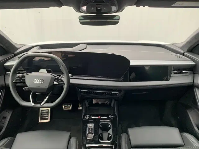 Audi Q6L e-tron — Фото автомобиля 9