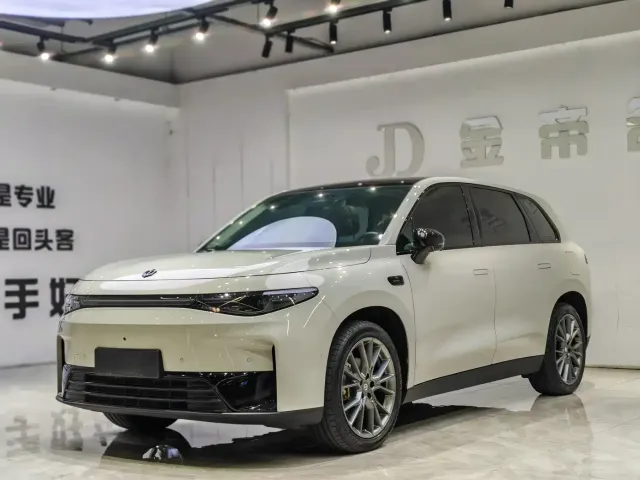 Фотография автомобиля — Leapmotor C10