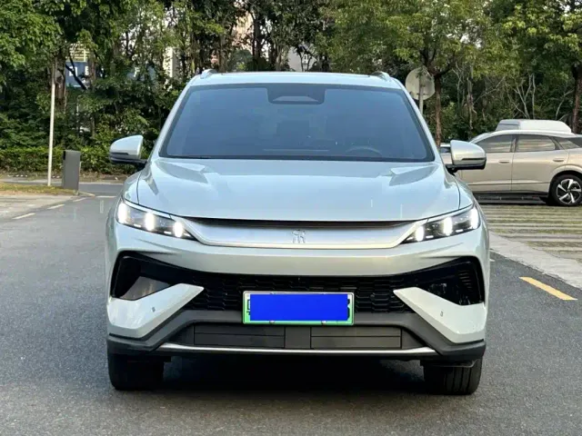BYD Song Pro — Фото автомобиля 3