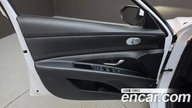 Hyundai Avante CN7 — Фото автомобиля 13