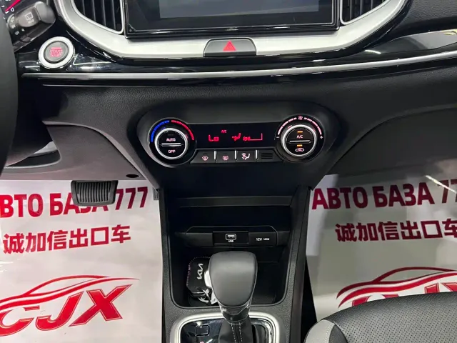 Kia KX1 — Фото автомобиля 10