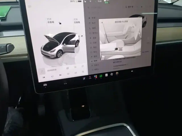 Tesla Model Y — Фото автомобиля 12