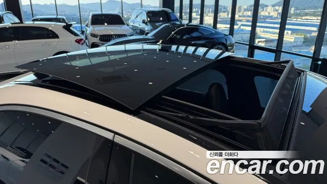 Mercedes-Benz E-Class — Фото автомобиля 11