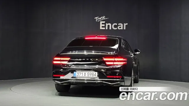 Genesis G80 RG3 — Фото автомобиля 4