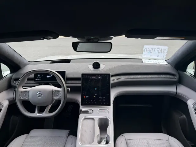 Nio EC6 — Фото автомобиля 5