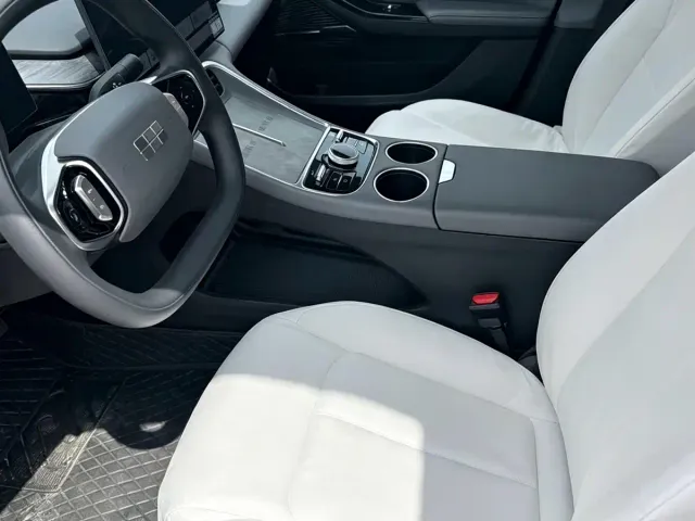Geely Galaxy L6 — Фото автомобиля 7