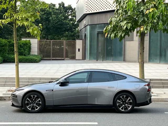 Xpeng P7 — Фото автомобиля 7
