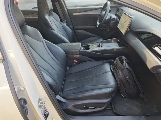 BYD Seal 06 — Фото автомобиля 24