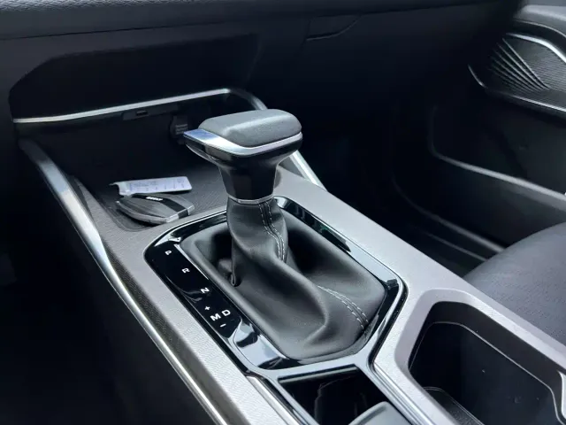 Geely Emgrand — Фото автомобиля 10