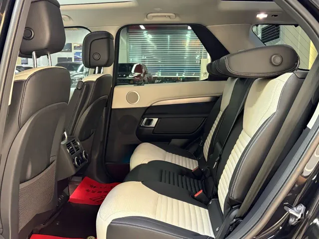 Land Rover Discovery — Фото автомобиля 18