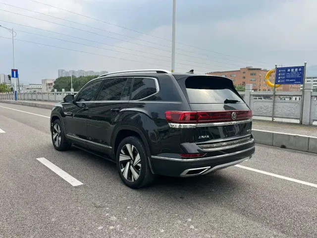 Volkswagen Teramont 2023 330TSI FWD Premium Luxury Edition — Фото автомобиля 5