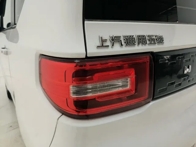 Wuling Hongguang Mini EV — Фото автомобиля 19