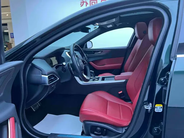 Jaguar XEL — Фото автомобиля 11