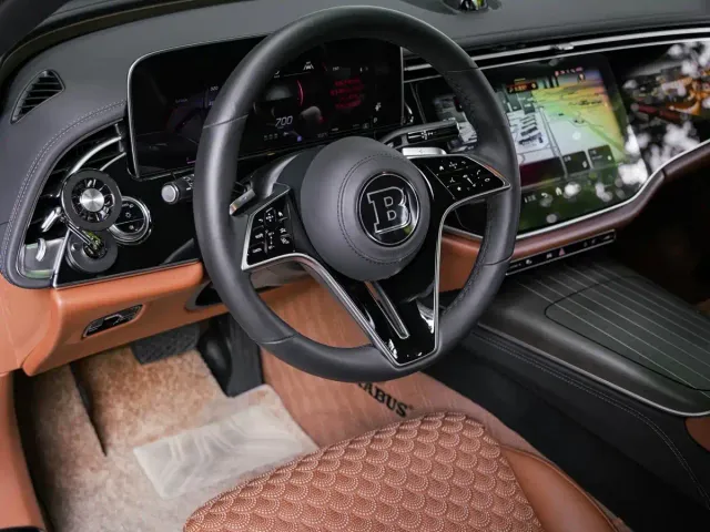 Mercedes-Benz E-Class — Фото автомобиля 12