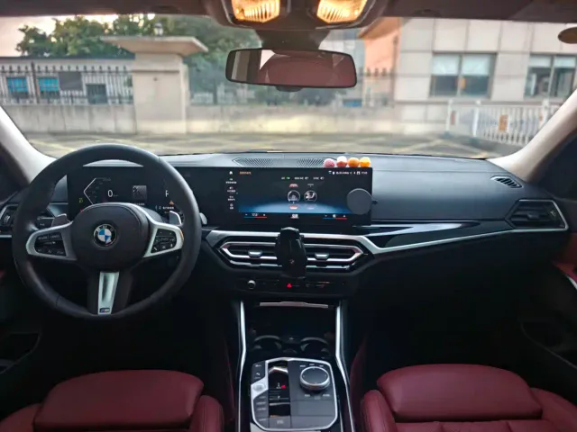 BMW 3 Series — Фото автомобиля 5