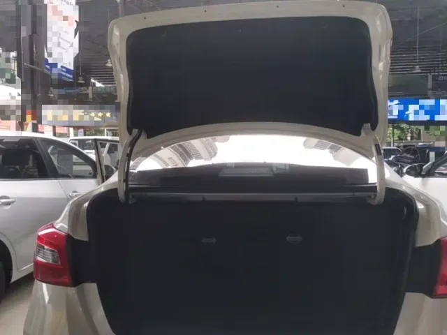 Nissan Sylphy — Фото автомобиля 18