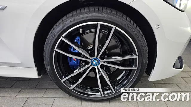 BMW 3-Series 3 серия (G20) — Фото автомобиля 17