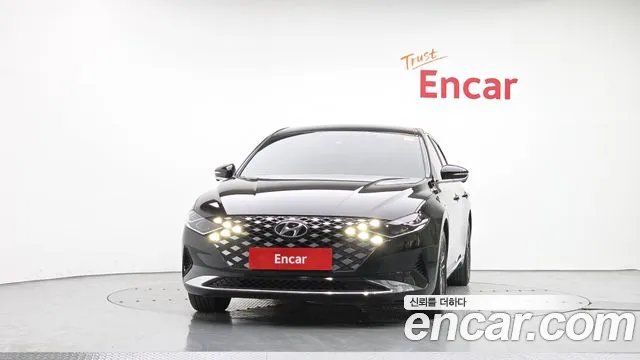 Hyundai Grandeur Grandeur (New) — Фото автомобиля 3