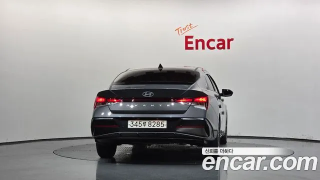 Hyundai Avante — Фото автомобиля 4