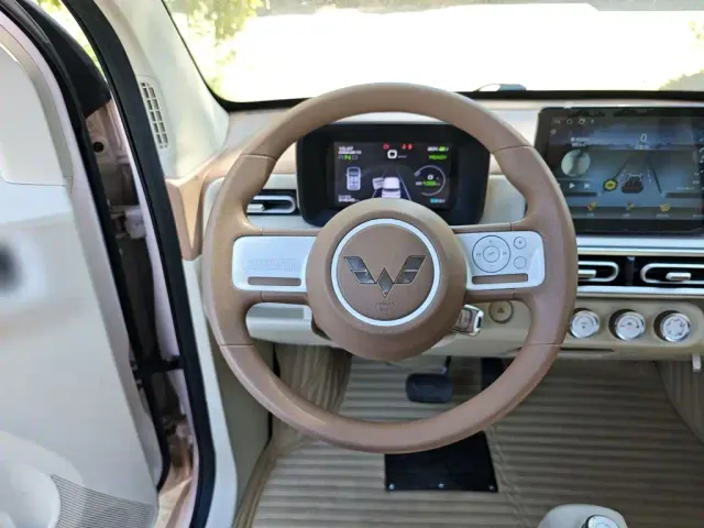Wuling Hongguang Mini EV — Фото автомобиля 10