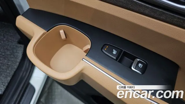 Kia Sorento Sorento 4-е поколение Бензин 2.5T 2WD — Фото автомобиля 24