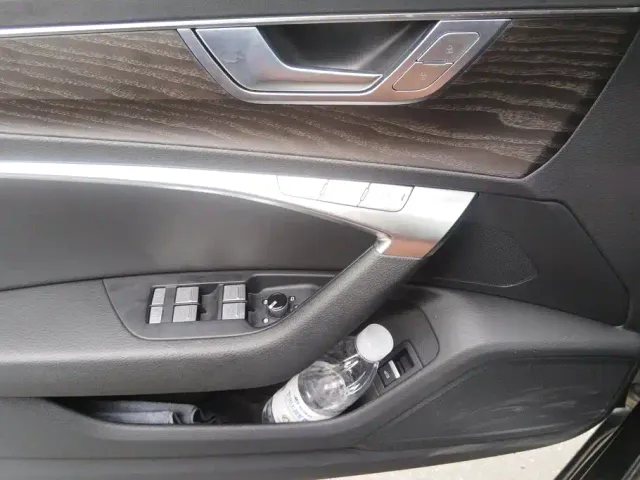 Audi A6L — Фото автомобиля 7