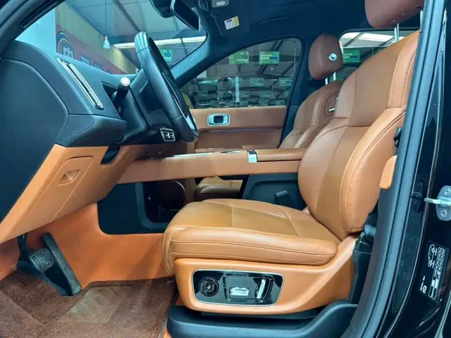 Li Auto L9 — Фото автомобиля 4