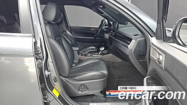KG_Mobility_Ssangyong Rexton Новый Rexton Sport Khan Дизель 2.2 4WD — Фото автомобиля 26