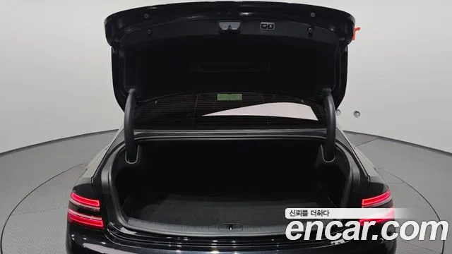 Genesis G80 Бензин 2.5 турбо AWD — Фото автомобиля 20