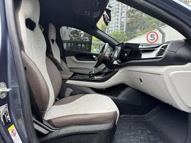 BYD Qin PLUS — Фото автомобиля 8