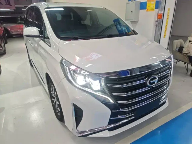 GAC Trumpchi M8 — Фото автомобиля 3