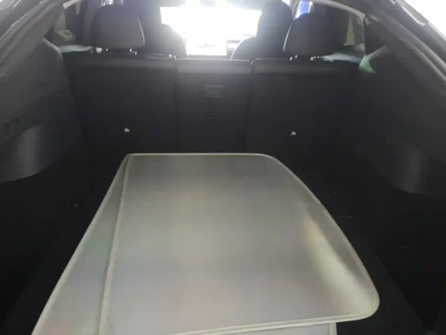 Tesla Model Y — Фото автомобиля 4
